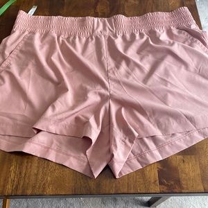 Old Navy XXL workout shorts NWOT
